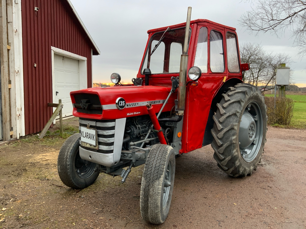 Massey Ferguson 135 - 拖拉机:图1 Massey Ferguson 135 - 拖拉机:图1