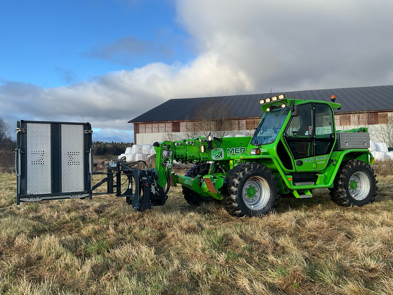 Merlo P40.17 - 伸缩臂叉装车:图1 Merlo P40.17 - 伸缩臂叉装车:图1