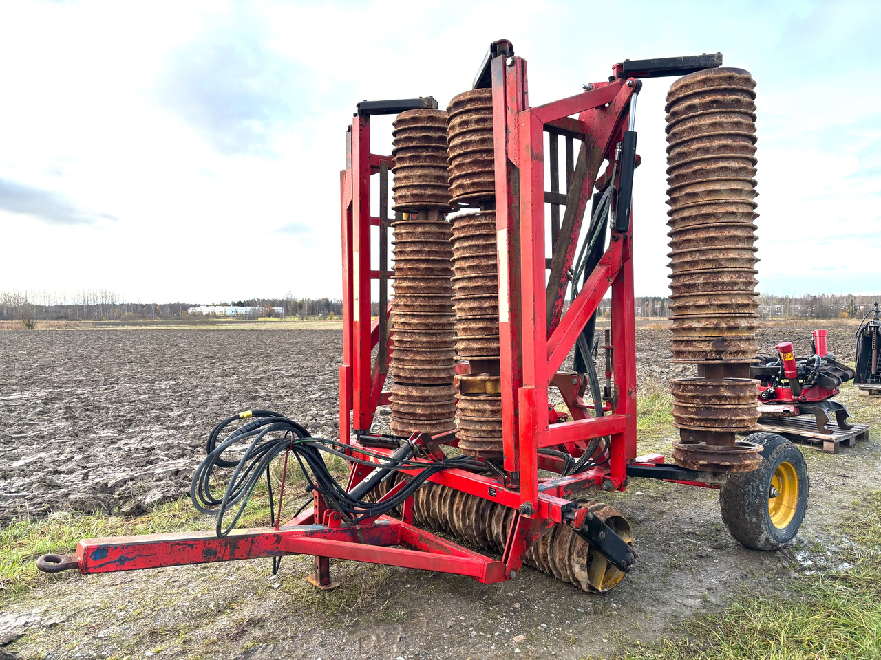 Väderstad 77B-6 - 农场碾压机:图1 Väderstad 77B-6 - 农场碾压机:图1