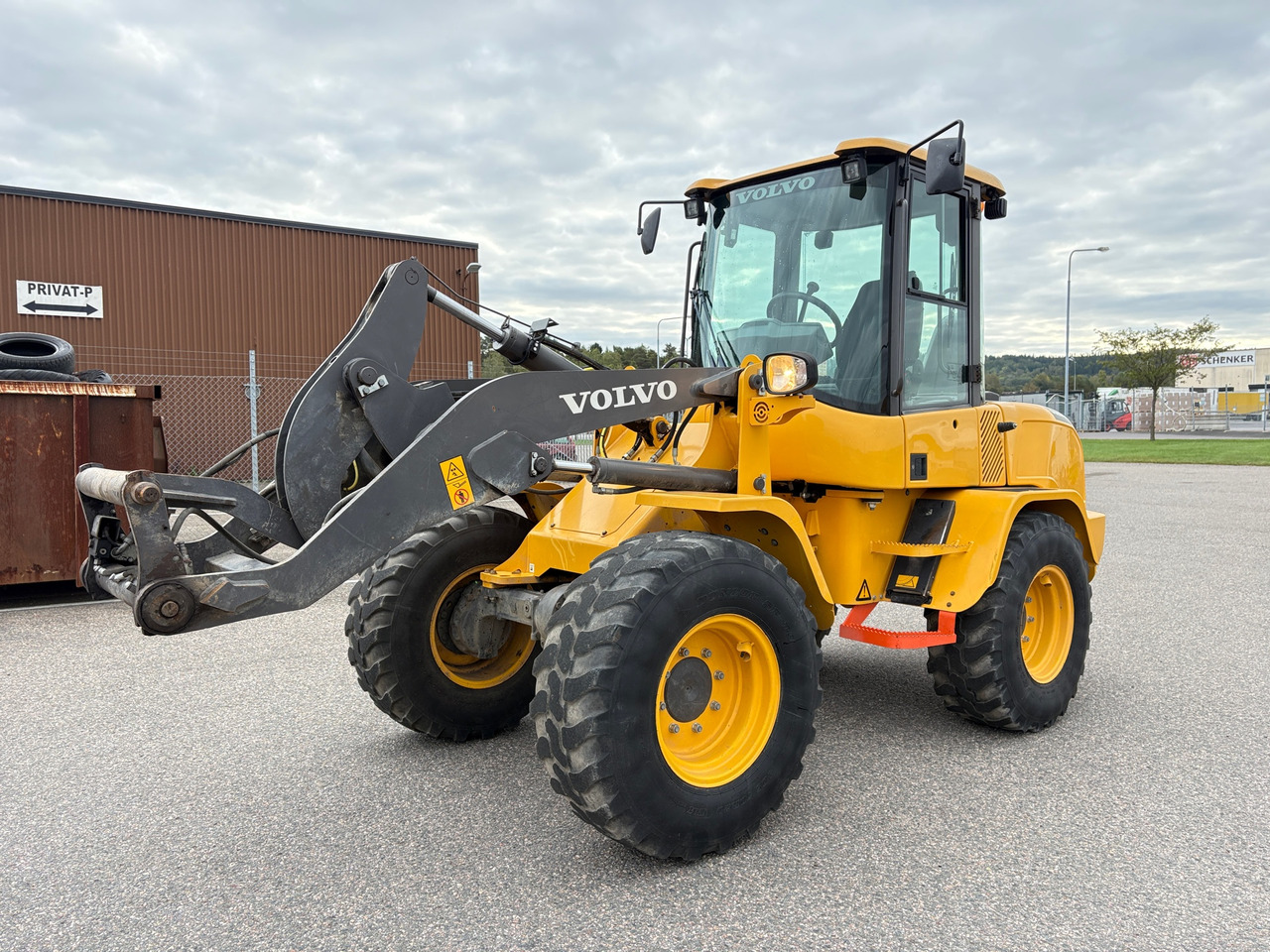 Volvo BM L30G - 轮式装载机:图1 Volvo BM L30G - 轮式装载机:图1