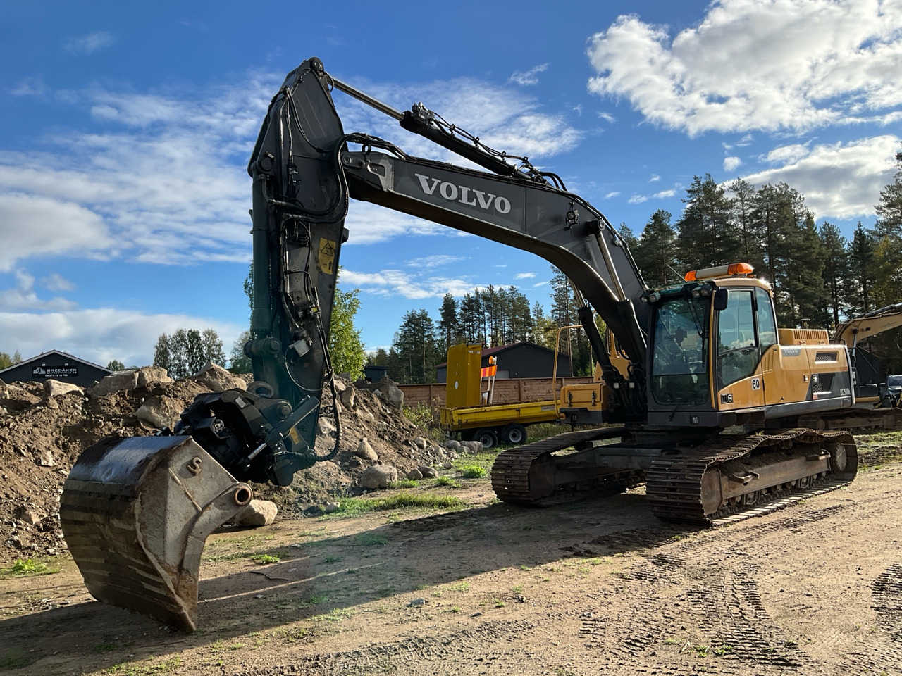 Volvo EC250DL - 挖掘机:图1 Volvo EC250DL - 挖掘机:图1