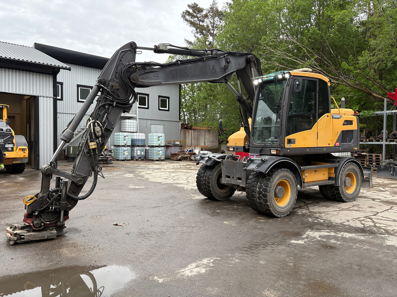 Volvo EW140D - 挖掘机:图1 Volvo EW140D - 挖掘机:图1