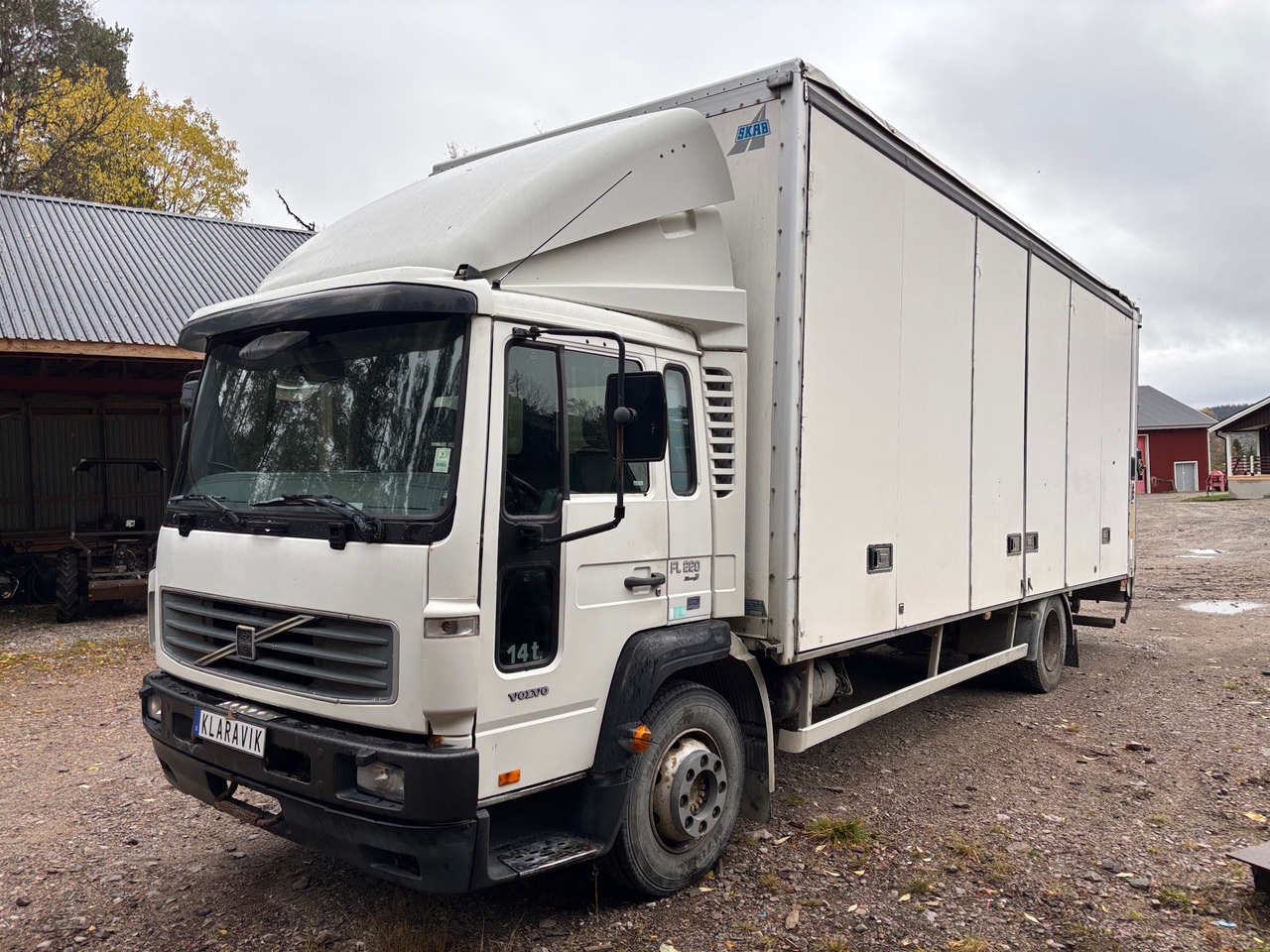 Volvo FL 220 - 卡车:图1 Volvo FL 220 - 卡车:图1