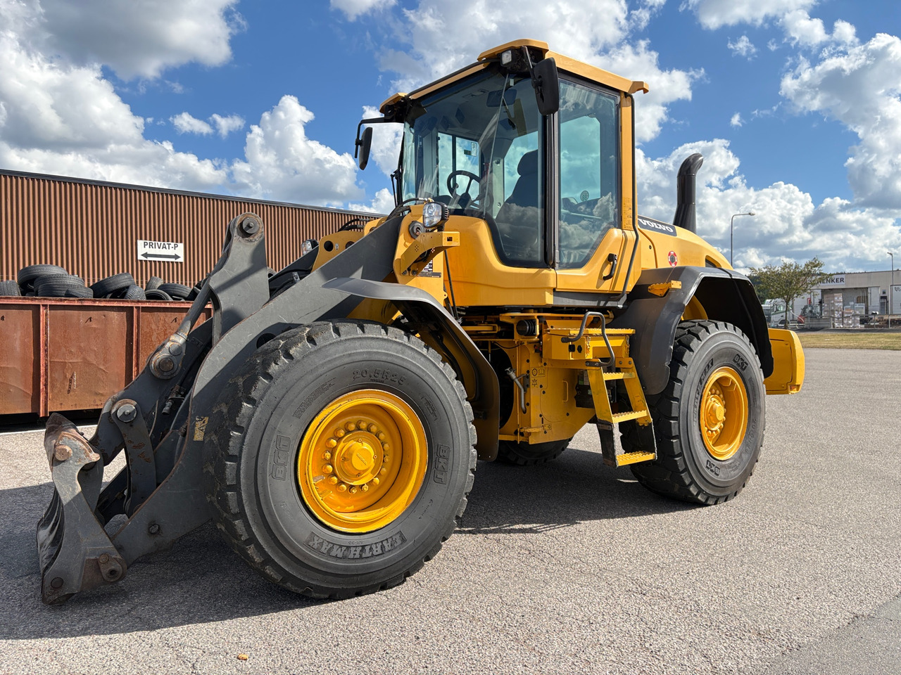 Volvo L70G - 轮式装载机:图1 Volvo L70G - 轮式装载机:图1