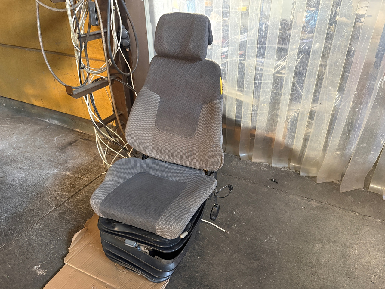 Volvo - 附件 适用于 农业机械:图1 Volvo - 附件 适用于 农业机械:图1