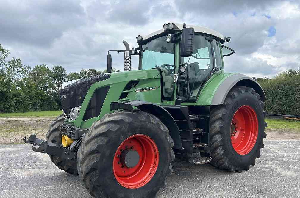 Fendt 828 vario profi scr - 拖拉机:图1 Fendt 828 vario profi scr - 拖拉机:图1