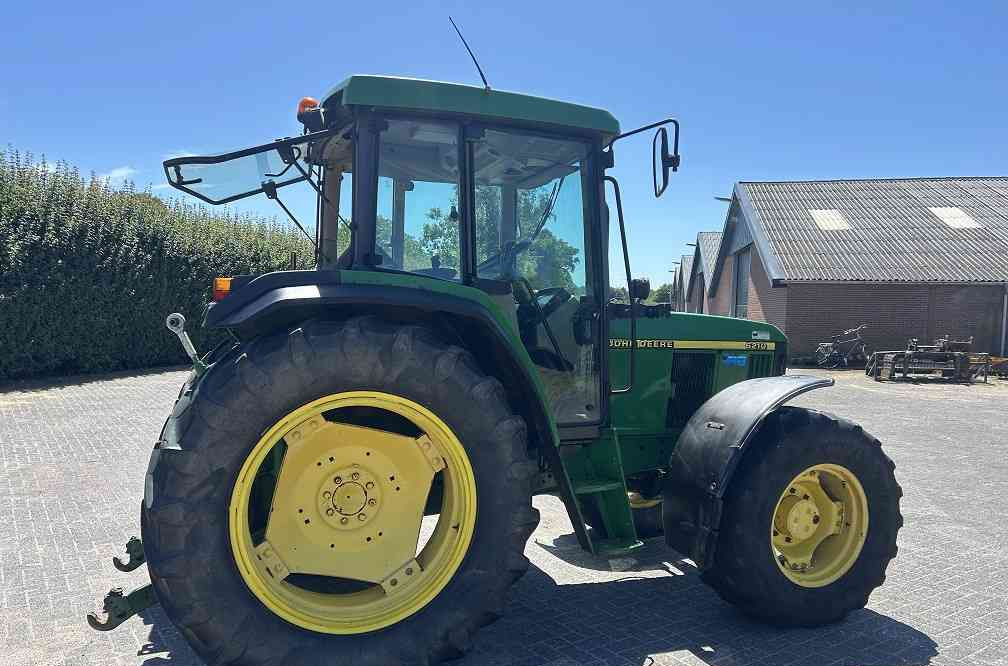 John Deere 6210 - 拖拉机:图4 John Deere 6210 - 拖拉机:图4