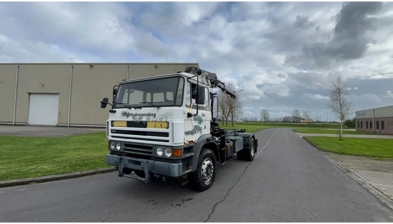 DAF 1900 FA 1900 4x4 - 翻斗车:图2 DAF 1900 FA 1900 4x4 - 翻斗车:图2