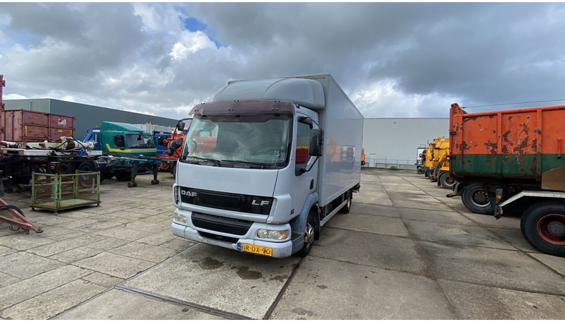 DAF LF 180 DAF LF 170/180 AE45BF - 厢式卡车:图3 DAF LF 180 DAF LF 170/180 AE45BF - 厢式卡车:图3