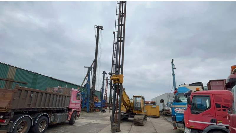 JCB JS 200 LC - 钻机:图1 JCB JS 200 LC - 钻机:图1