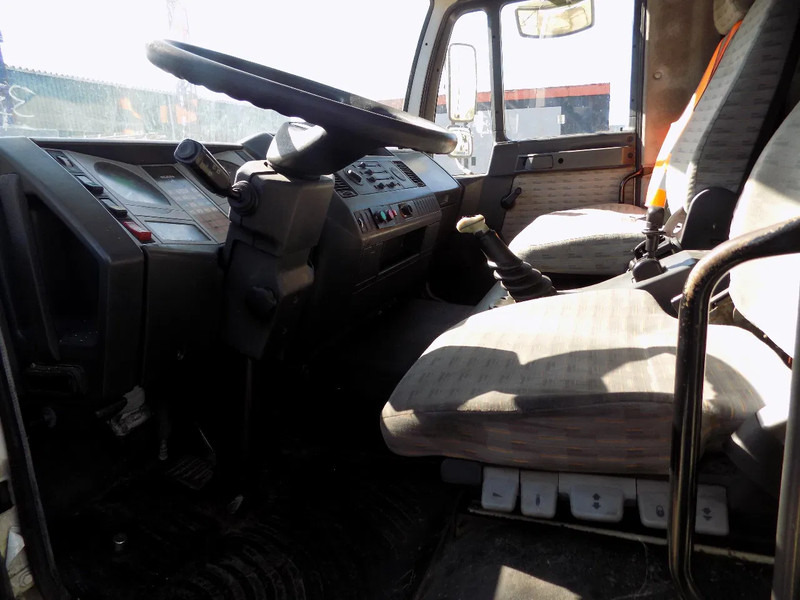 Volvo koel vrieswagen met hydr. lift - 冷藏车:图3 Volvo koel vrieswagen met hydr. lift - 冷藏车:图3
