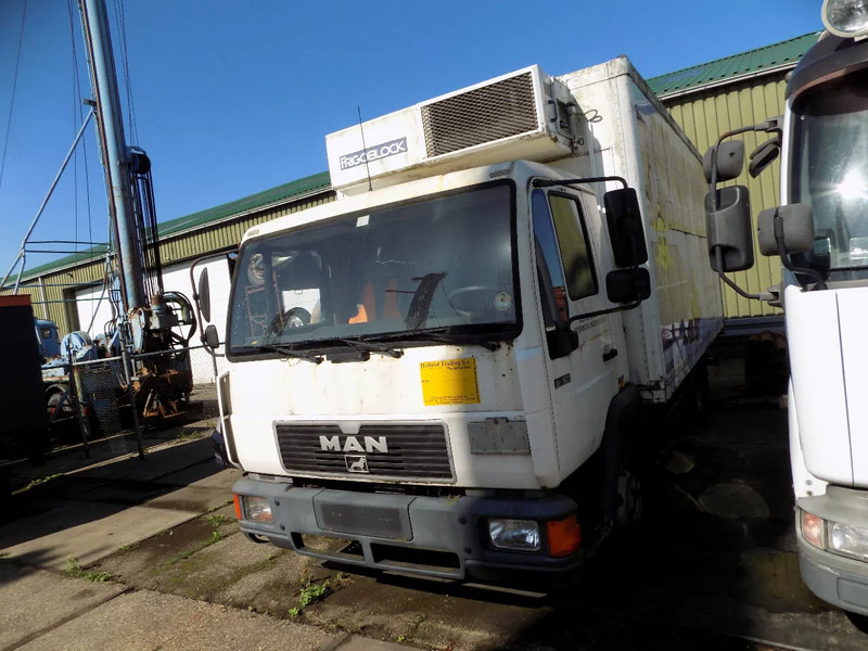 Volvo koel vrieswagen met hydr. lift - 冷藏车:图2 Volvo koel vrieswagen met hydr. lift - 冷藏车:图2