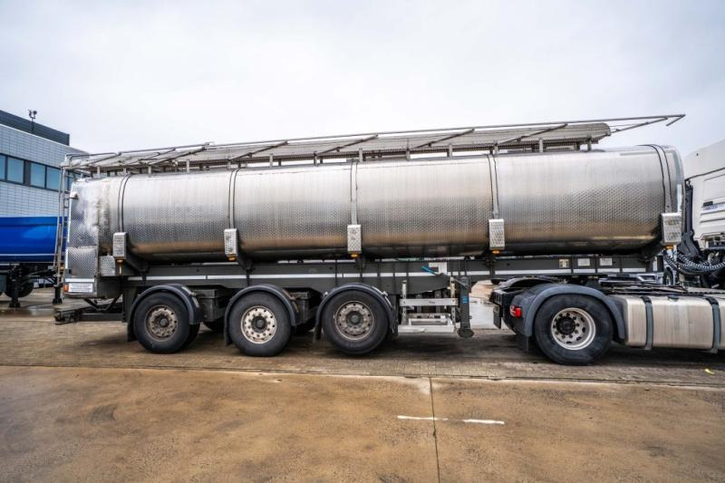 MAFA SAL 40.24/95e -INOX-29.000 L (no pump) - 液罐半拖车:图3 MAFA SAL 40.24/95e -INOX-29.000 L (no pump) - 液罐半拖车:图3