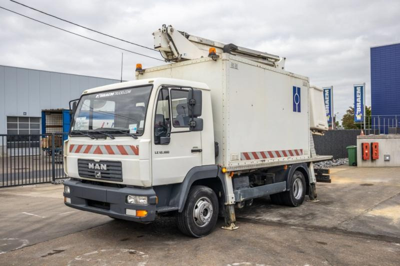 MAN LE 12.180 - COMILEV EN170TPC - 车载空中平台:图1 MAN LE 12.180 - COMILEV EN170TPC - 车载空中平台:图1