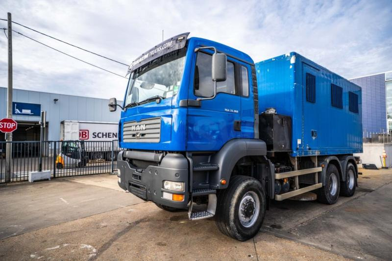 MAN TGA 33.363 FDAK- 6x6 + LABO - 厢式卡车:图1 MAN TGA 33.363 FDAK- 6x6 + LABO - 厢式卡车:图1