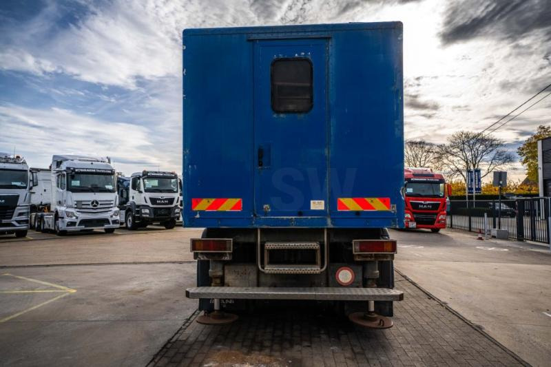 MAN TGA 33.363 FDAK- 6x6 + LABO - 厢式卡车:图5 MAN TGA 33.363 FDAK- 6x6 + LABO - 厢式卡车:图5