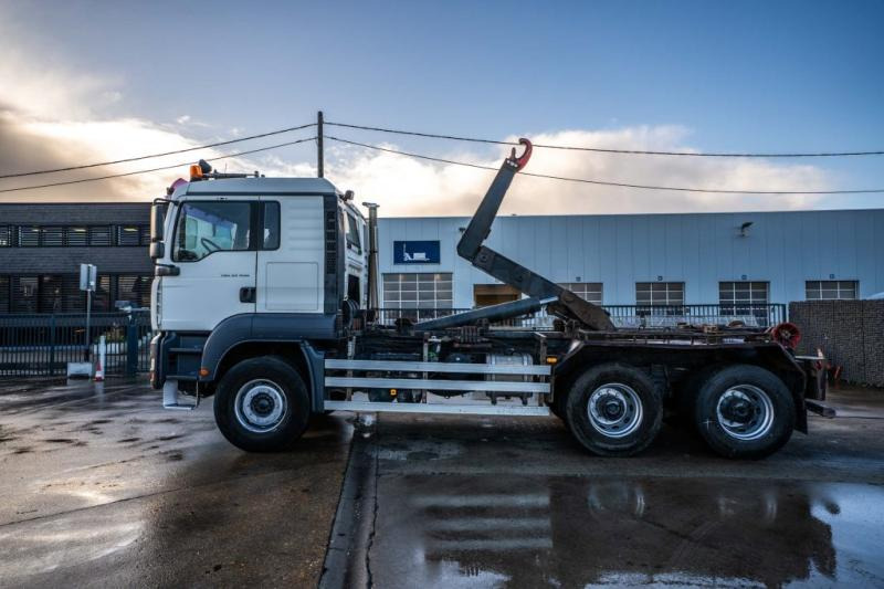 吊钩升降车 MAN TGA 33.430 BB：图6