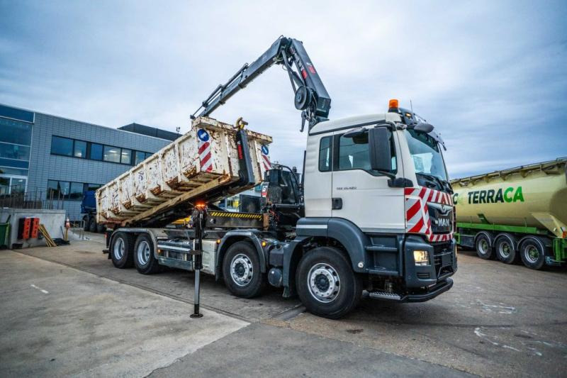 MAN TGS 32.420 BL + HIAB X-HIDUO 188/3x - 吊钩升降车, 起重车:图2 MAN TGS 32.420 BL + HIAB X-HIDUO 188/3x - 吊钩升降车, 起重车:图2
