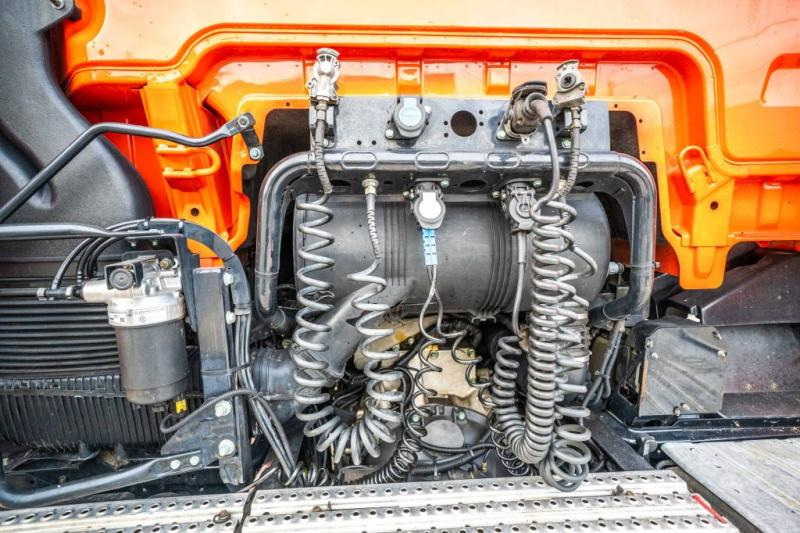 牵引车 MAN TGX 18.470 XLX BLS+KIPHYDR.:图8 牵引车 MAN TGX 18.470 XLX BLS+KIPHYDR.:图8