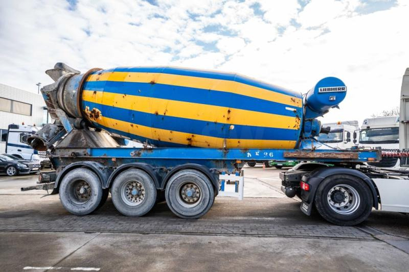 MULLER BETON MIXER/MALAXEUR/MISCHER LIEBHERR 12M3 - 混凝土搅拌半拖车:图3 MULLER BETON MIXER/MALAXEUR/MISCHER LIEBHERR 12M3 - 混凝土搅拌半拖车:图3