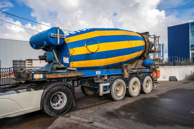 MULLER BETON MIXER/MALAXEUR/MISCHER LIEBHERR 12M3 - 混凝土搅拌半拖车:图1 MULLER BETON MIXER/MALAXEUR/MISCHER LIEBHERR 12M3 - 混凝土搅拌半拖车:图1