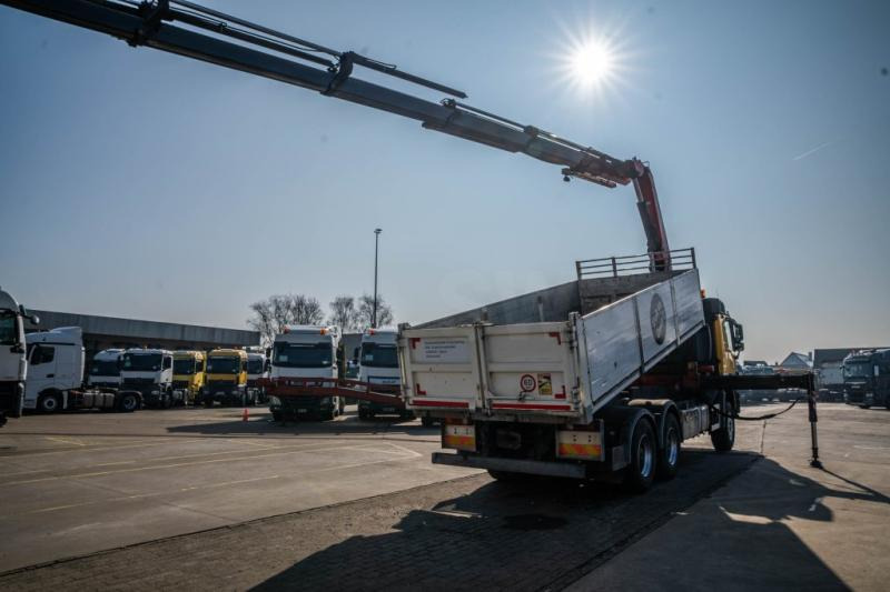 Mercedes ACTROS 3344 K-MP3+FASSI F245 - 翻斗车, 起重车:图4 Mercedes ACTROS 3344 K-MP3+FASSI F245 - 翻斗车, 起重车:图4