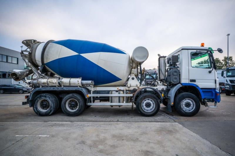 Mercedes ACTROS 4141 BB-MP2 + MIXER 9M3 - 混凝土搅拌车:图3 Mercedes ACTROS 4141 BB-MP2 + MIXER 9M3 - 混凝土搅拌车:图3