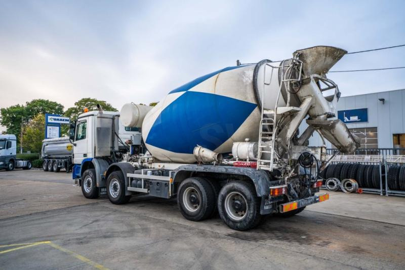 Mercedes ACTROS 4141 BB-MP2 + MIXER 9M3 - 混凝土搅拌车:图5 Mercedes ACTROS 4141 BB-MP2 + MIXER 9M3 - 混凝土搅拌车:图5