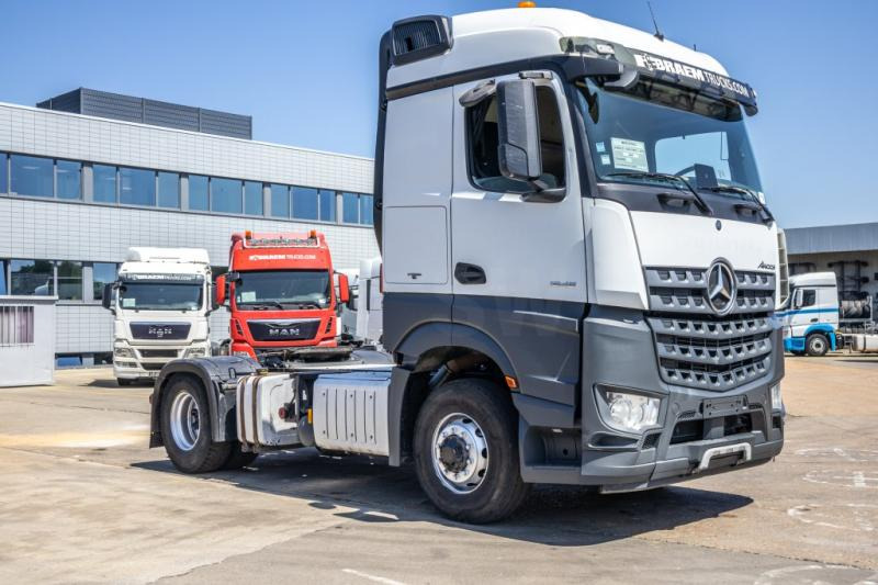Mercedes AROCS 1845 HAD - 4X4 + HYDR. - 牵引车:图2 Mercedes AROCS 1845 HAD - 4X4 + HYDR. - 牵引车:图2