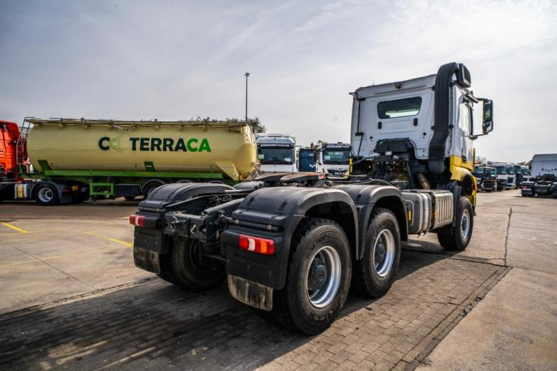 Mercedes AROCS 3345 AS - 牵引车:图4 Mercedes AROCS 3345 AS - 牵引车:图4