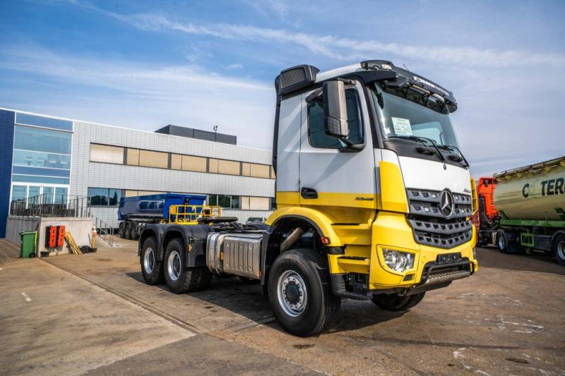 Mercedes AROCS 3345 AS - 牵引车:图2 Mercedes AROCS 3345 AS - 牵引车:图2