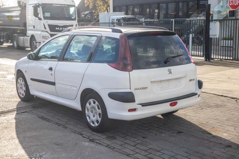 Peugeot 206 SW - 汽车:图4 Peugeot 206 SW - 汽车:图4