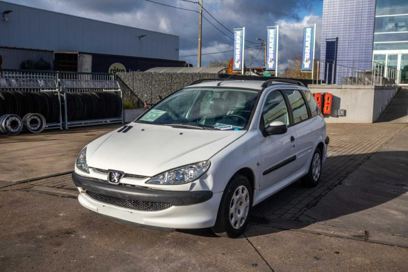 Peugeot 206 SW - 汽车:图1 Peugeot 206 SW - 汽车:图1