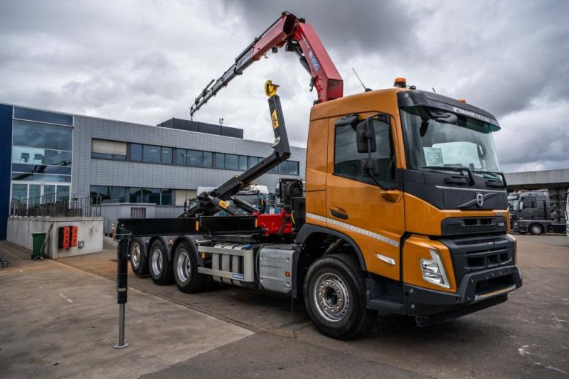Volvo FMX 430-8x4+HMF 2820/6xhydr. - 吊钩升降车, 起重车:图2 Volvo FMX 430-8x4+HMF 2820/6xhydr. - 吊钩升降车, 起重车:图2