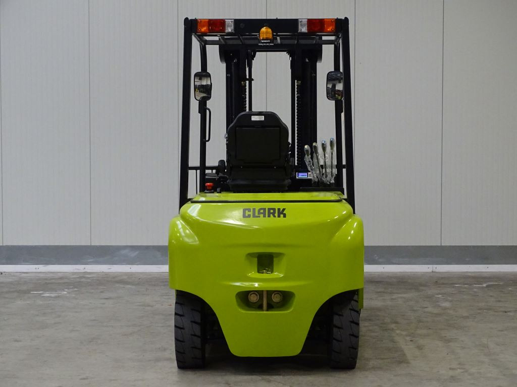 Clark GEX50 - 电动叉车:图5 Clark GEX50 - 电动叉车:图5