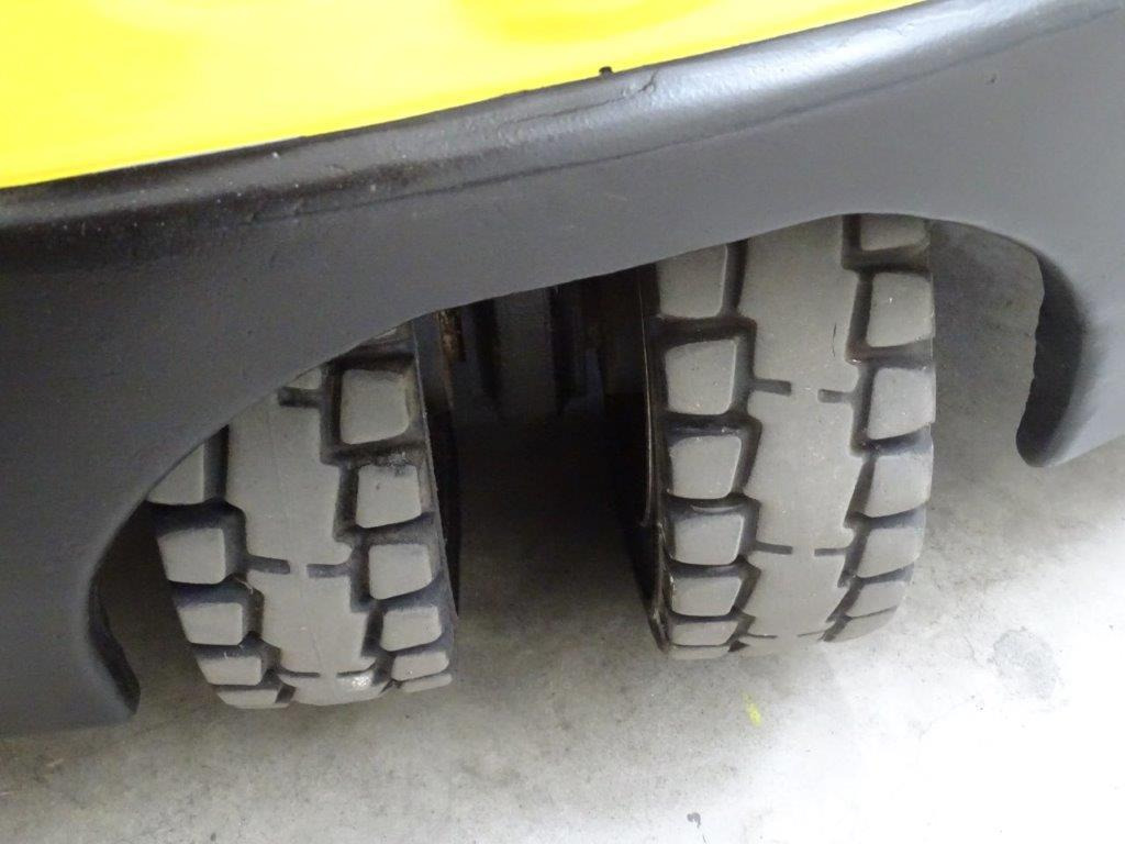 Hyster J2.0XNT - 电动叉车:图2 Hyster J2.0XNT - 电动叉车:图2