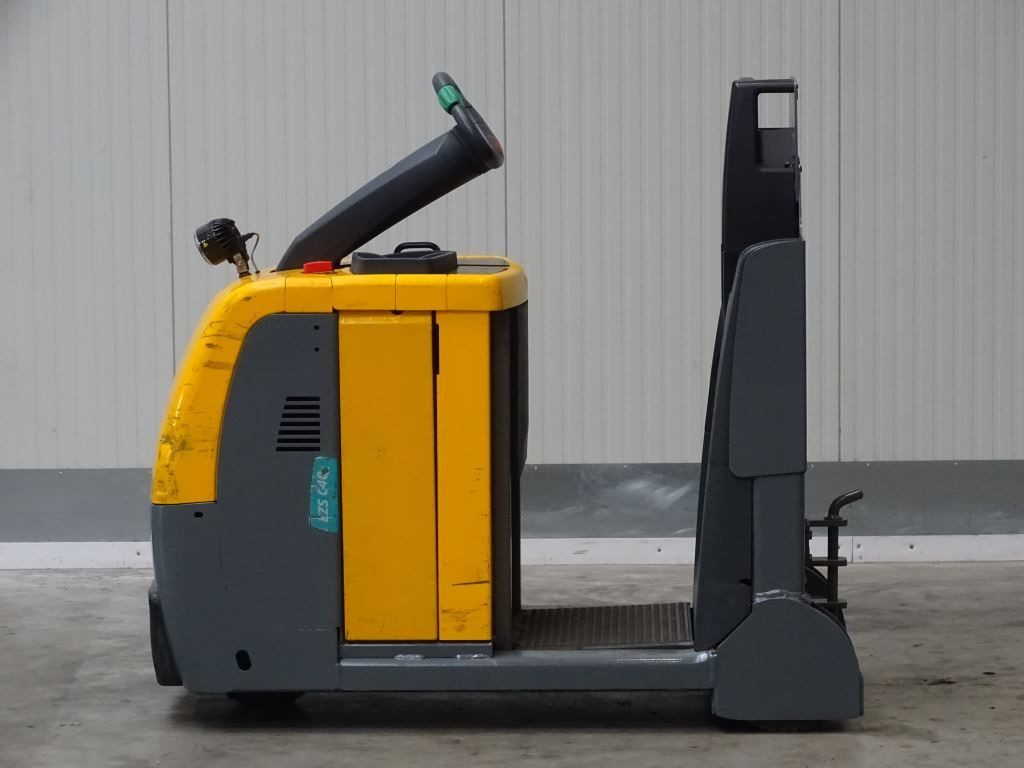 Jungheinrich EZS C40 - 牵引车站:图1 Jungheinrich EZS C40 - 牵引车站:图1