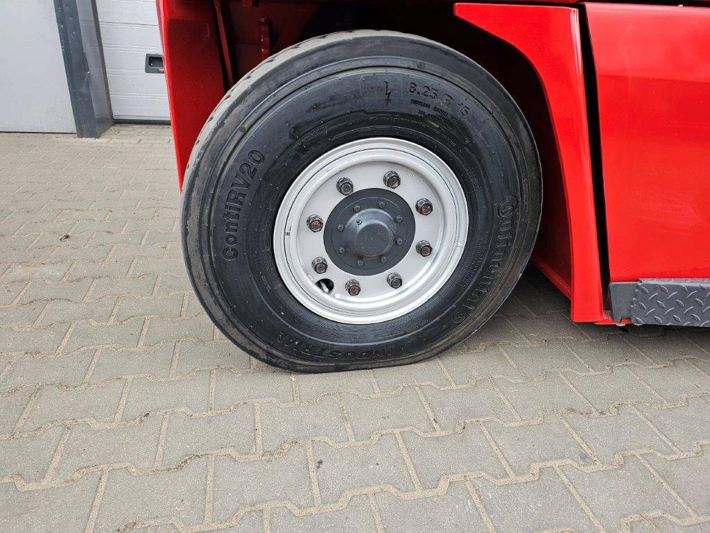 Kalmar DCF80-9H - 柴油叉车:图2 Kalmar DCF80-9H - 柴油叉车:图2