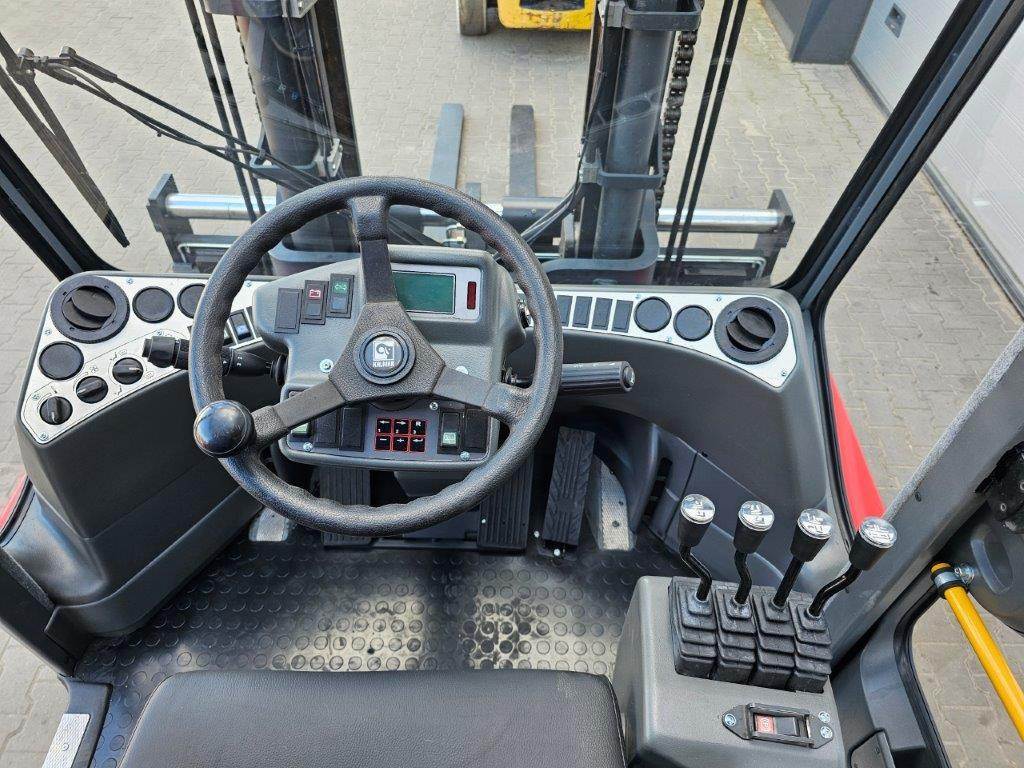 柴油叉车 Kalmar DCF80-9:图8 柴油叉车 Kalmar DCF80-9:图8