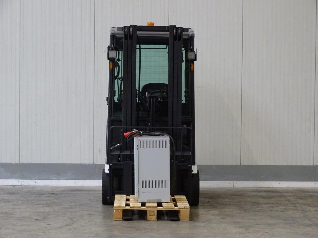 UniCarriers AS2N1L15Q - TRIPLEX - 电动叉车:图4 UniCarriers AS2N1L15Q - TRIPLEX - 电动叉车:图4