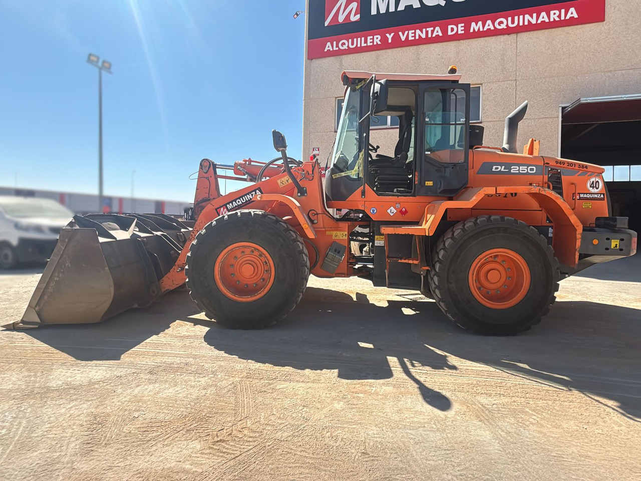 DOOSAN DL250-3 - 轮式装载机:图3 DOOSAN DL250-3 - 轮式装载机:图3