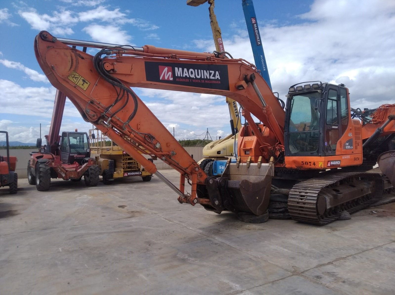 DOOSAN DX235LCR - 履带式挖掘机:图1 DOOSAN DX235LCR - 履带式挖掘机:图1