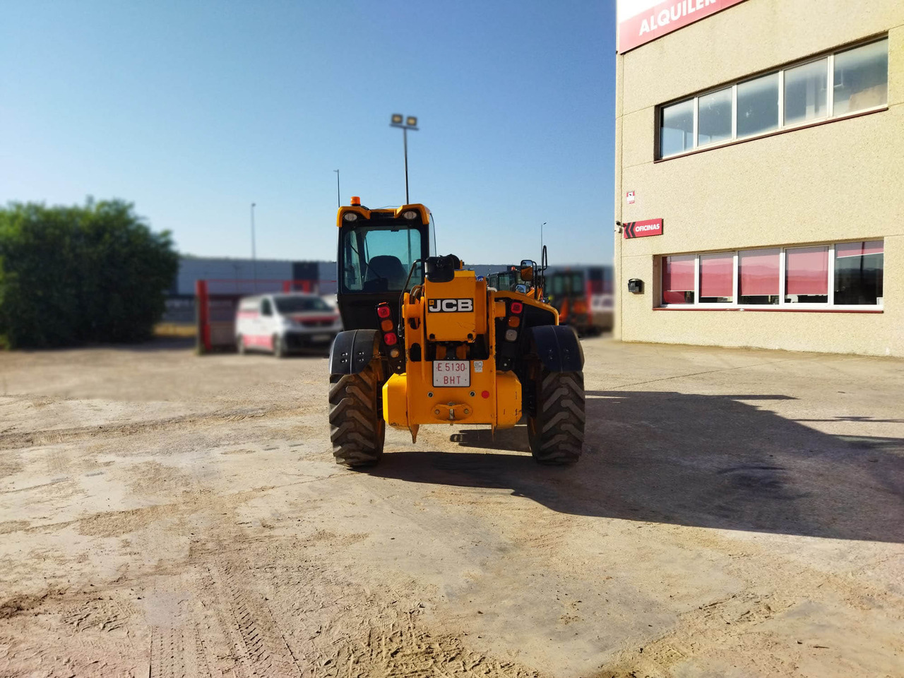 JCB 540.180 - 伸缩臂叉装车:图4 JCB 540.180 - 伸缩臂叉装车:图4