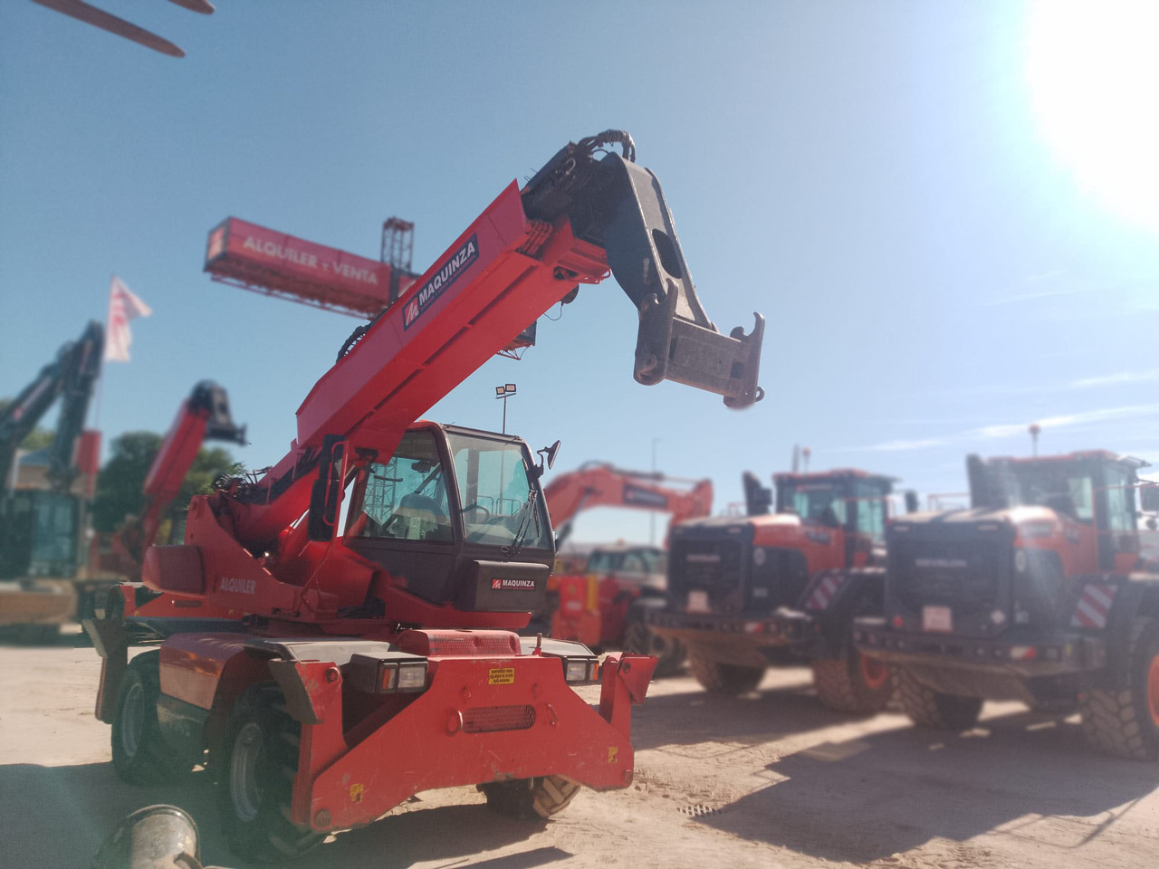 MANITOU MRT1635 - 伸缩臂叉装车:图5 MANITOU MRT1635 - 伸缩臂叉装车:图5