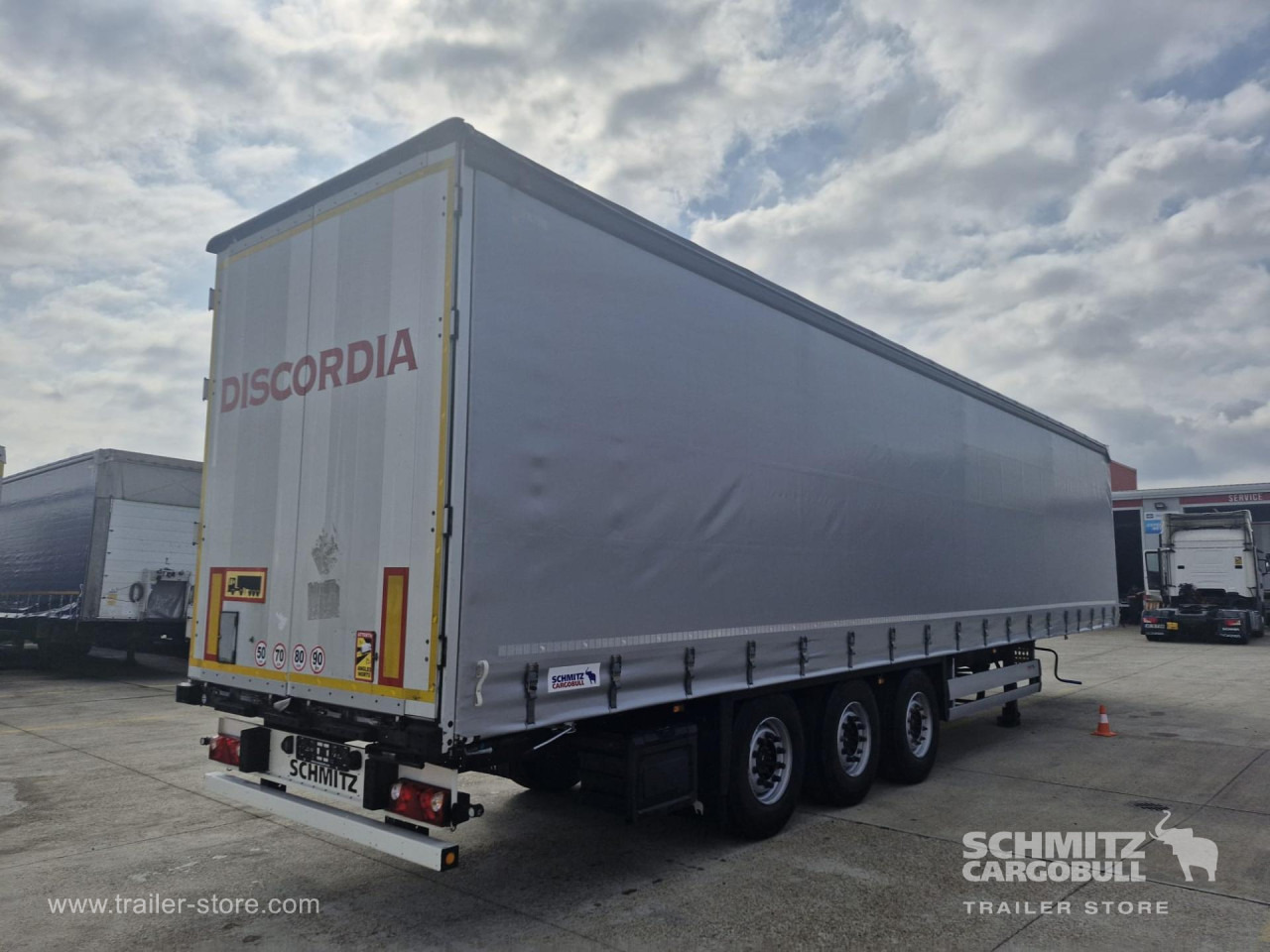 SCHMITZ Curtainsider Standard - 侧帘半拖车:图2 SCHMITZ Curtainsider Standard - 侧帘半拖车:图2
