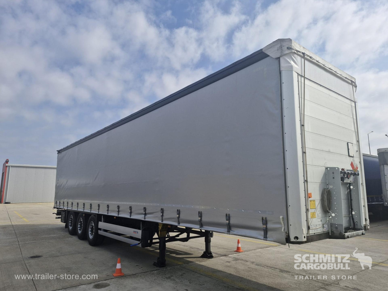 SCHMITZ Curtainsider Standard - 侧帘半拖车:图3 SCHMITZ Curtainsider Standard - 侧帘半拖车:图3