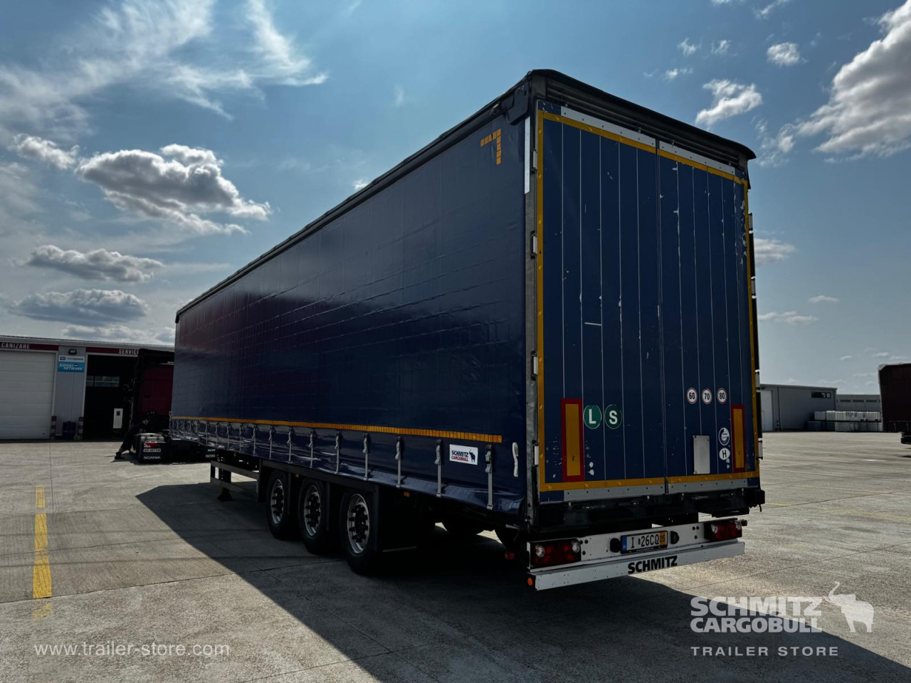 SCHMITZ Curtainsider Varios - 侧帘半拖车:图4 SCHMITZ Curtainsider Varios - 侧帘半拖车:图4