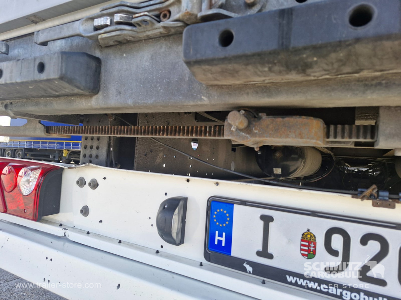 SCHMITZ Curtainsider Varios - 侧帘半拖车:图5 SCHMITZ Curtainsider Varios - 侧帘半拖车:图5