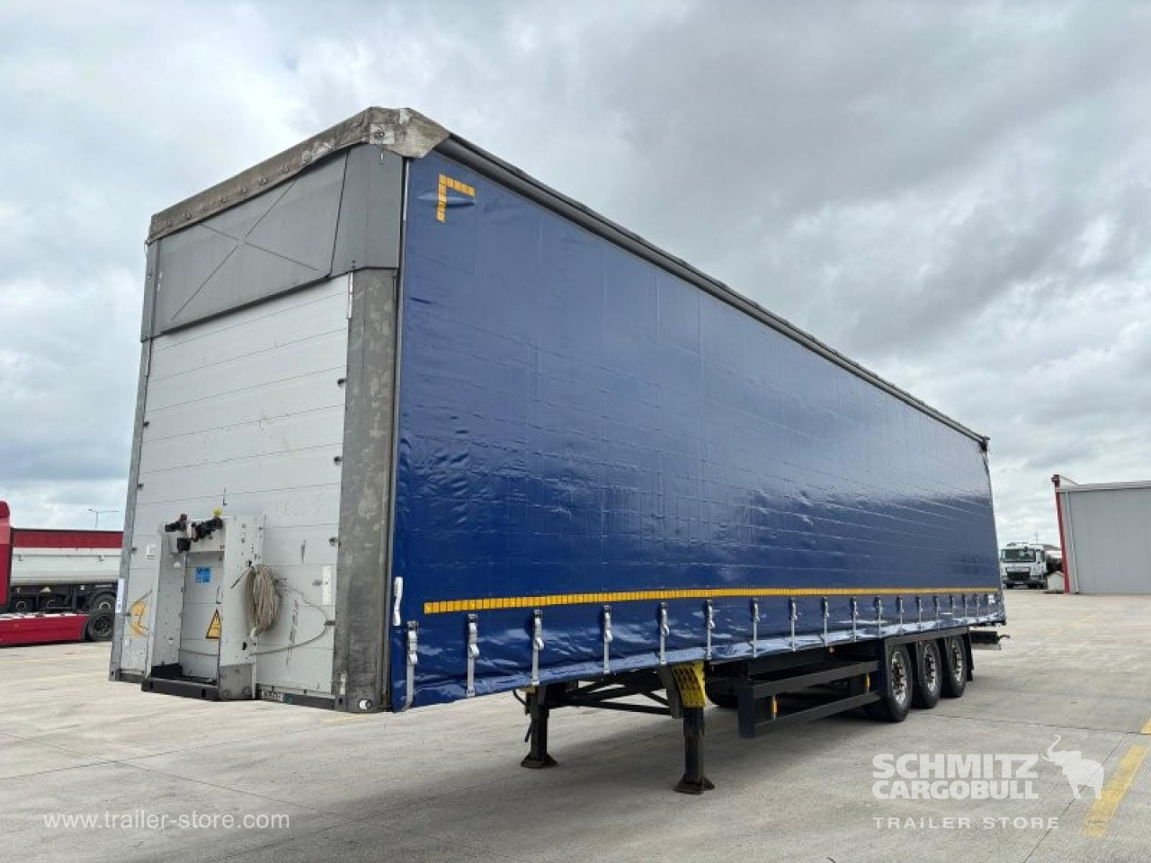 SCHMITZ Curtainsider Varios - 侧帘半拖车:图1 SCHMITZ Curtainsider Varios - 侧帘半拖车:图1