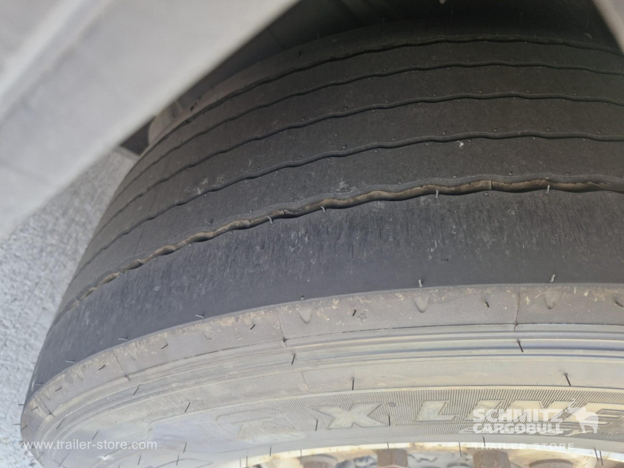 SCHMITZ Curtainsider Varios - 侧帘半拖车:图3 SCHMITZ Curtainsider Varios - 侧帘半拖车:图3
